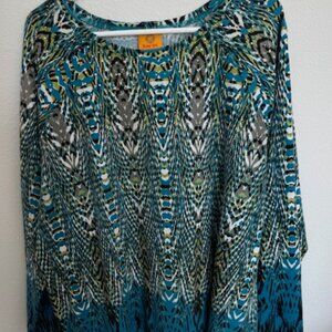 Women's tunic style top